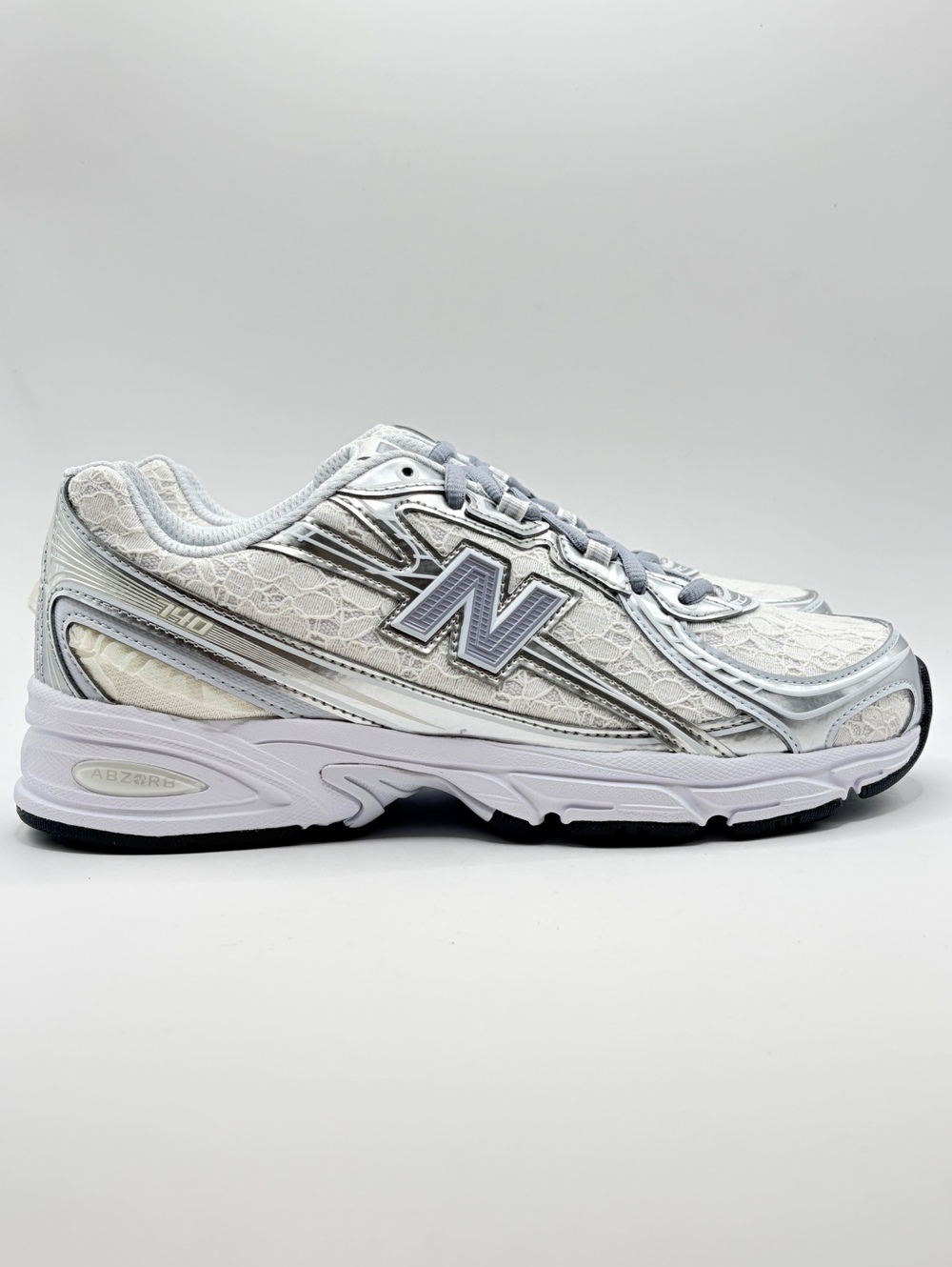 New Balance 740 "Lace/Silver Metallic" Size 9.5 Women